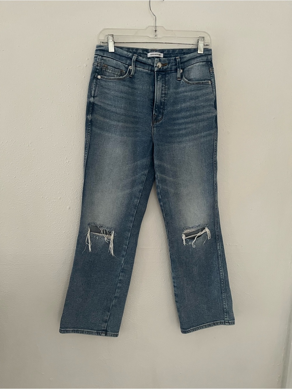 Good American Relaxed Ripped Knee Jeans - Blue